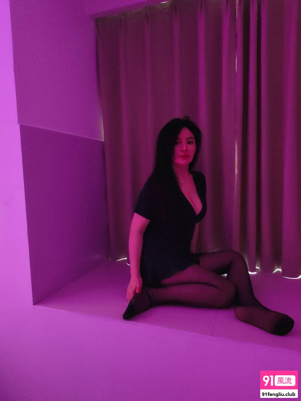 极品大奶美女